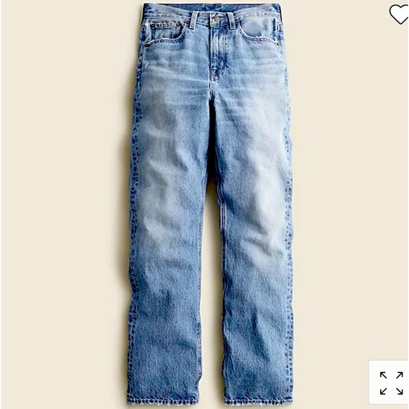 Point Sur vista straight jean in Medium Vintage wash. High rise, straight leg.